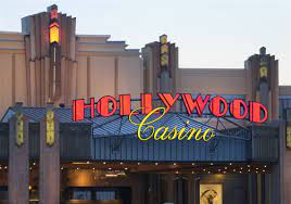 Hollywood Casino & Hotel